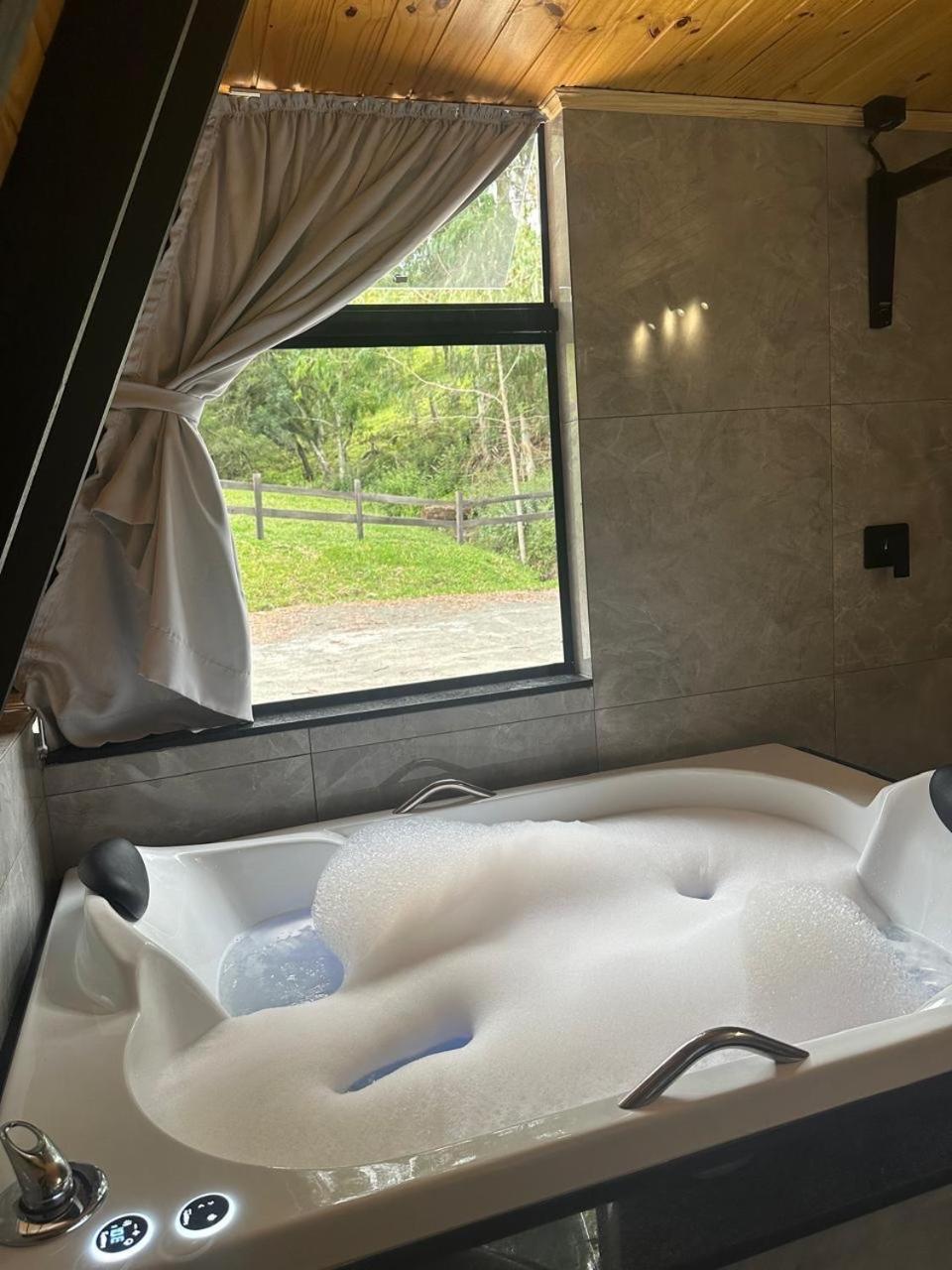Cold Land Chale Villa อูรูบิซิ ภายนอก รูปภาพ